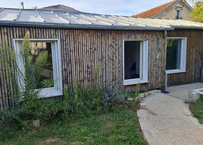 Dependance-Appartement Dans Maison A Montgeron