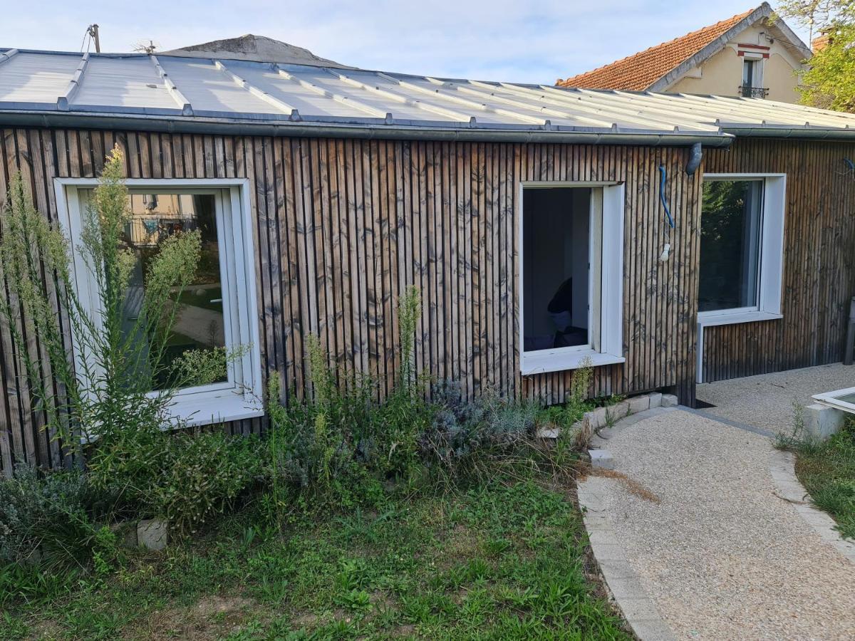 Dependance-appartement Dans Maison A * Montgeron