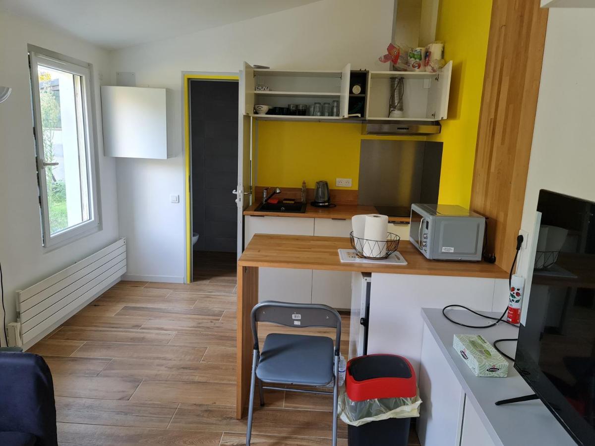 Dependance-appartement Dans Maison A * Montgeron